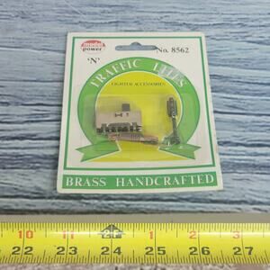 Model power N scale traffic lite brass #8562 sealed